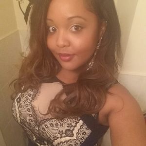 Meet your Posher, Raquel